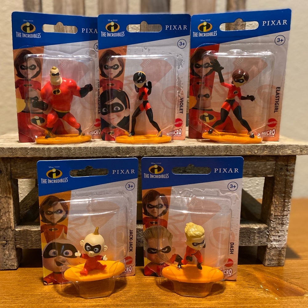 The Incredibles Micro Collection Set of 5, Mr. Incredible Elastigirl Violet Dash